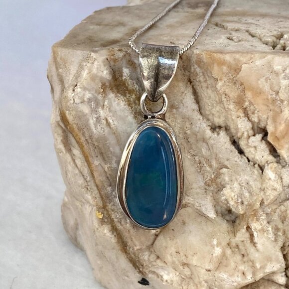 Sterling Silver 925 1.19" Oval Bezel Set Blue Opal Pendant Necklace 18" Chain - Picture 12 of 16